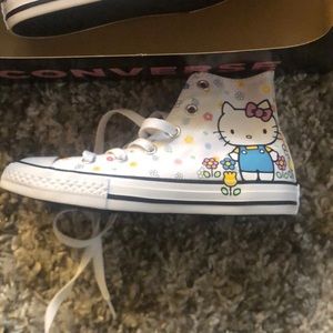 Girls Hello Kitty Converse